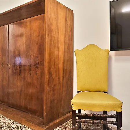 Palazzo Testa - Locazione Turistica Nocleg ze śniadaniem *