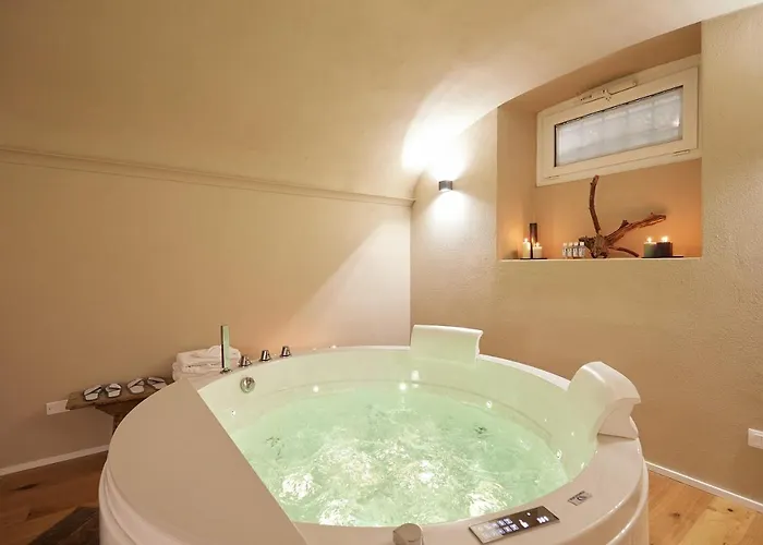 Palazzo Testa - Locazione Turistica 4* Florence