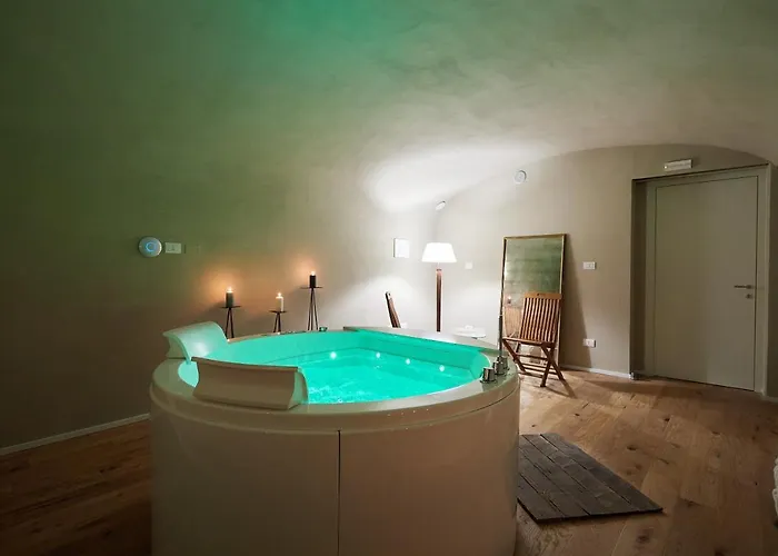 Palazzo Testa - Locazione Turistica Bed & Breakfast Florence