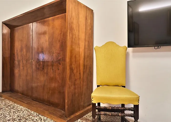 Palazzo Testa - Locazione Turistica Bed & Breakfast 4*