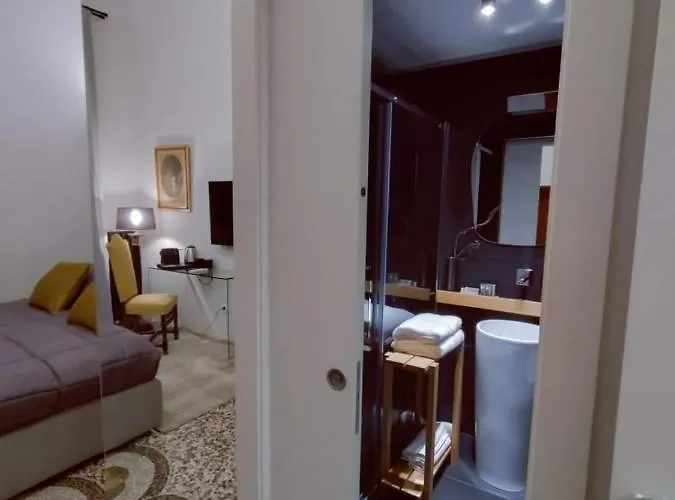 Palazzo Testa - Locazione Turistica Bed & Breakfast Florence