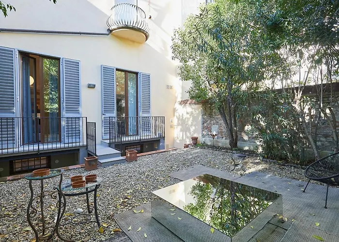 Palazzo Testa - Locazione Turistica 4* Florence